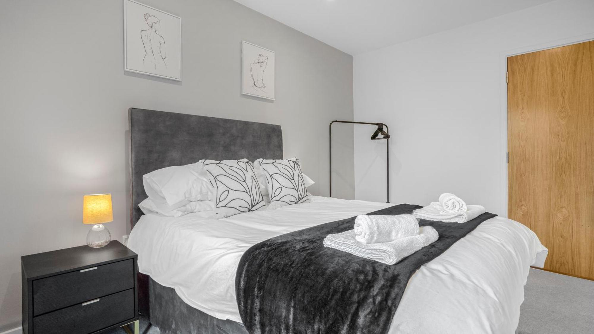 Axium Escape- 2 Bed Apartment, Birmingham City Centre ภายนอก รูปภาพ