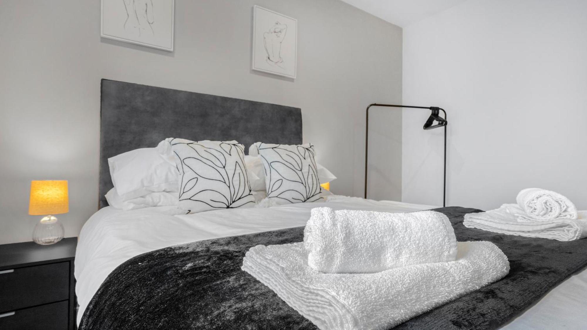 Axium Escape- 2 Bed Apartment, Birmingham City Centre ภายนอก รูปภาพ